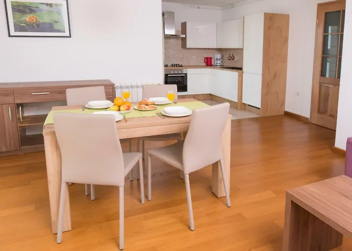 Villa Lumare - 100M From The Sea Apartment *