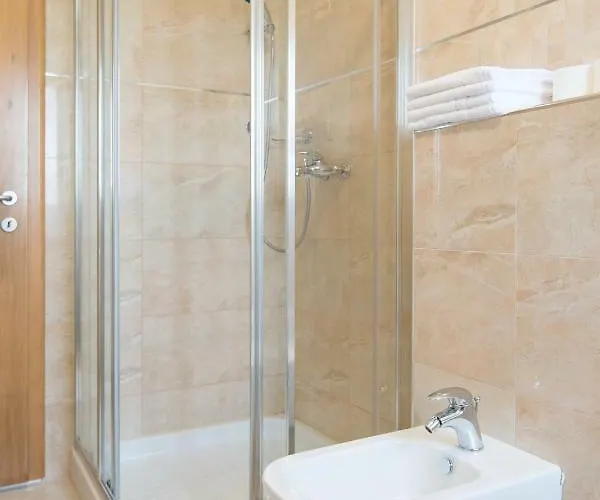 Apartment Villa Lumare - 100M From The Sea Pula