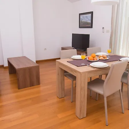 Villa Lumare - 100M From The Sea Pula