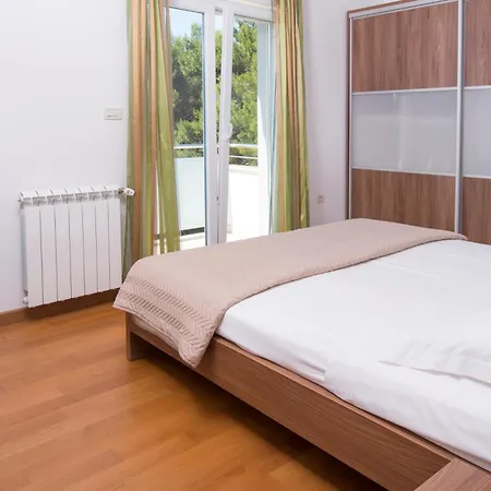 Villa Lumare - 100M From The Sea Pula