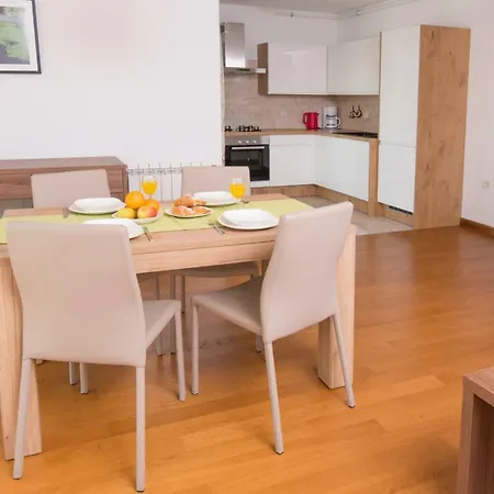 Villa Lumare - 100M From The Sea Apartment *